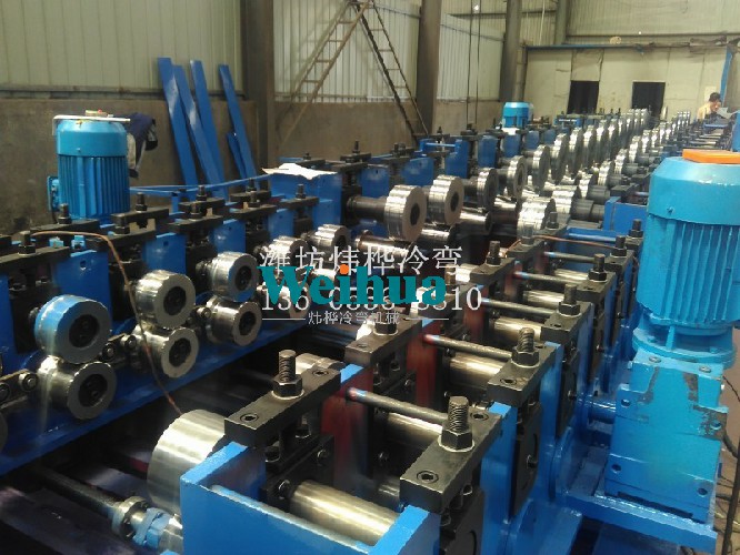 電纜橋架生產設備