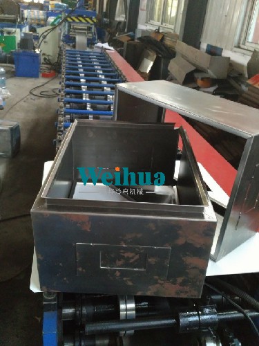 戶外箱成型機自動化生產線